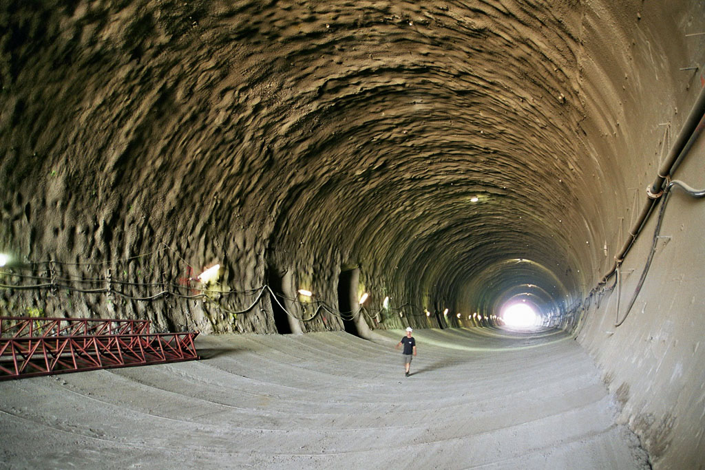 Valik Tunnel reinforced with DSI Bar Anchors Valik Tunnel reinforced with DSI Bar Anchors