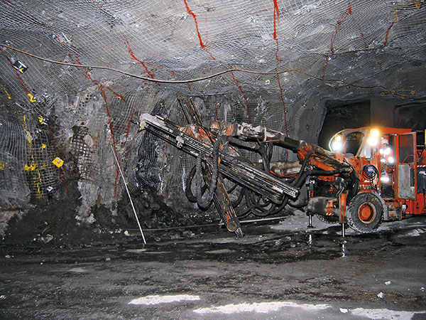 Corroded Mining Elements replaced with Double Corrosion Protected DSI Rock Bolts Corroded Mining Elements replaced with Double Corrosion Protected DSI Rock Bolts