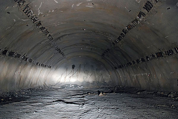 Innovative Rock Support System for Squeezing Rock Mass Conditions Innovative Rock Support System for Squeezing Rock Mass Conditions