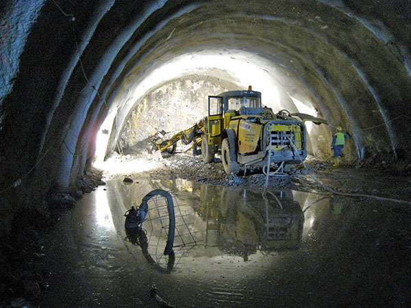 DSI Hollow Bars and Lattice Girders secure Driving of the Sten Tunnel DSI Hollow Bars and Lattice Girders secure Driving of the Sten Tunnel