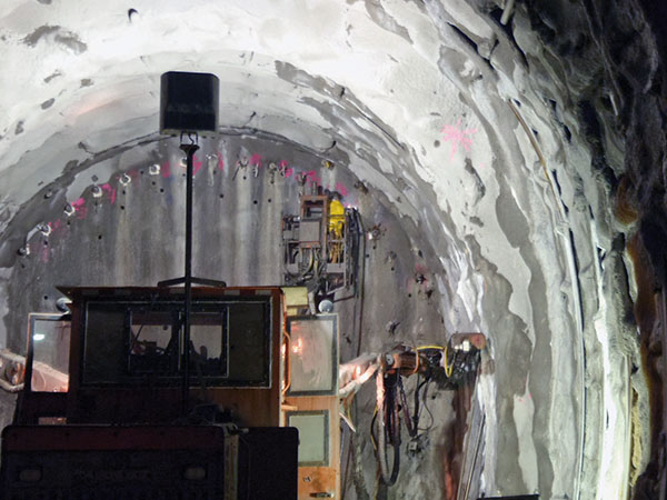 Lake Mead Intake Tunnel No. 3 stabilized using DSI Rock Support Products Lake Mead Intake Tunnel No. 3 stabilized using DSI Rock Support Products