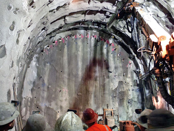 Lake Mead Intake Tunnel No. 3 stabilized using DSI Rock Support Products Lake Mead Intake Tunnel No. 3 stabilized using DSI Rock Support Products