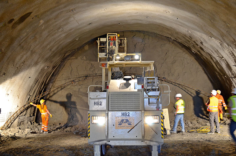 he Pummersdorf Tunnel: Closing a Gap in one of Austria’s most Important Railway Lines he Pummersdorf Tunnel: Closing a Gap in one of Austria’s most Important Railway Lines
