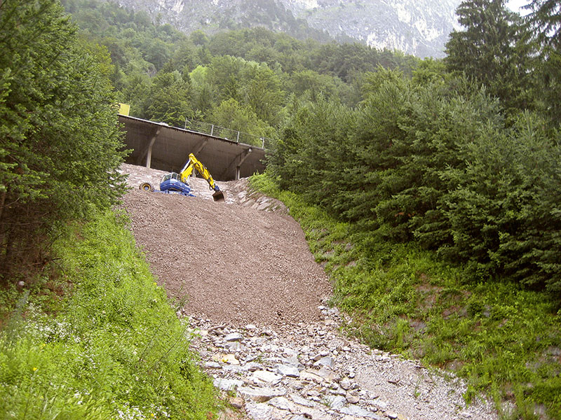 DSI Seal Waterproofing System protects Torrent Embankment following a Landslide DSI Seal Waterproofing System protects Torrent Embankment following a Landslide
