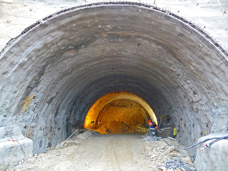 Use of the DSI Hollow Bar System for the Stabilization of Vijenac Tunnel Use of the DSI Hollow Bar System for the Stabilization of Vijenac Tunnel