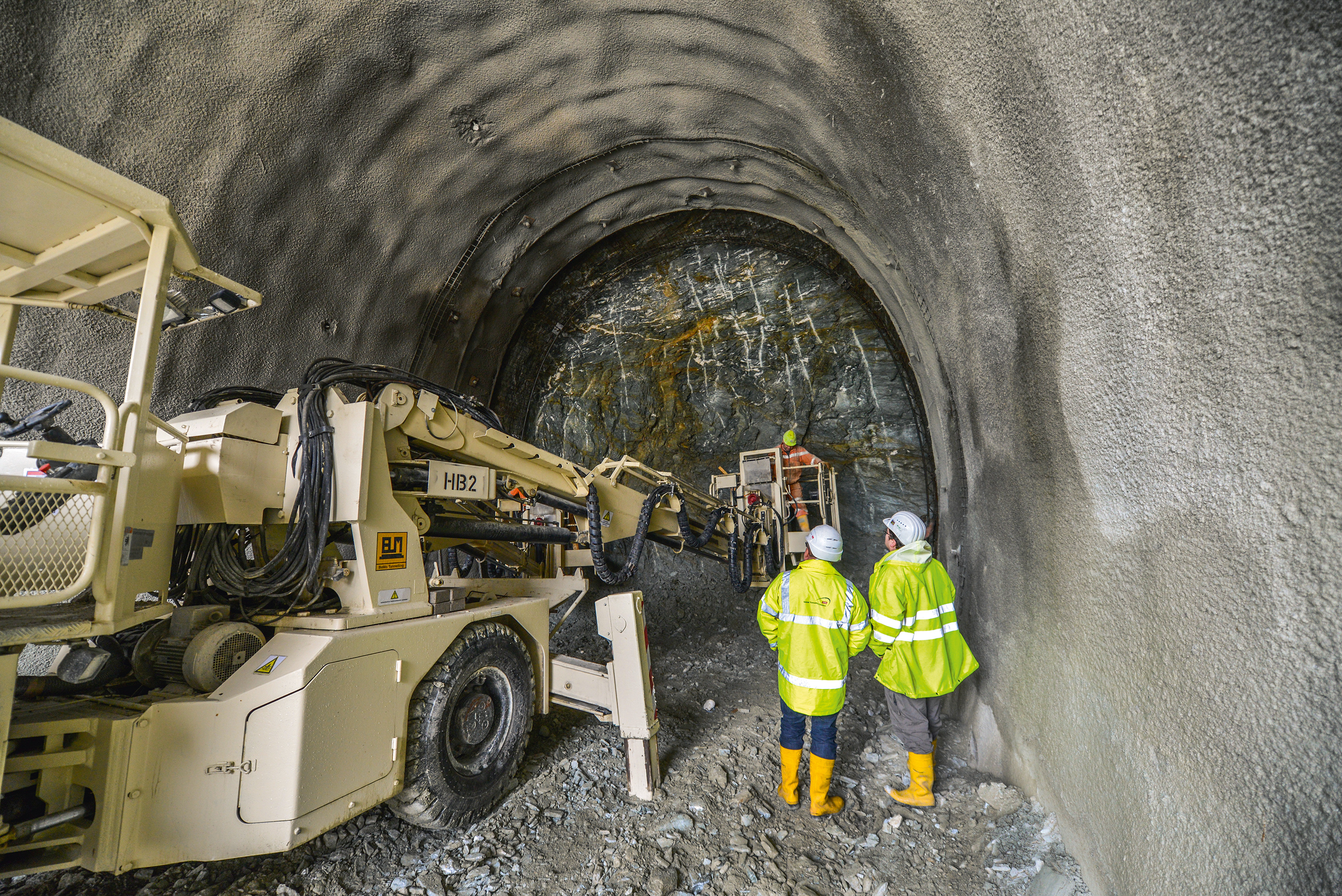 The Inn Joint Venture Hydroelectric Power Plant (GKI): More than 400GWh of Energy from Water in Tyrol The Inn Joint Venture Hydroelectric Power Plant (GKI): More than 400GWh of Energy from Water in Tyrol