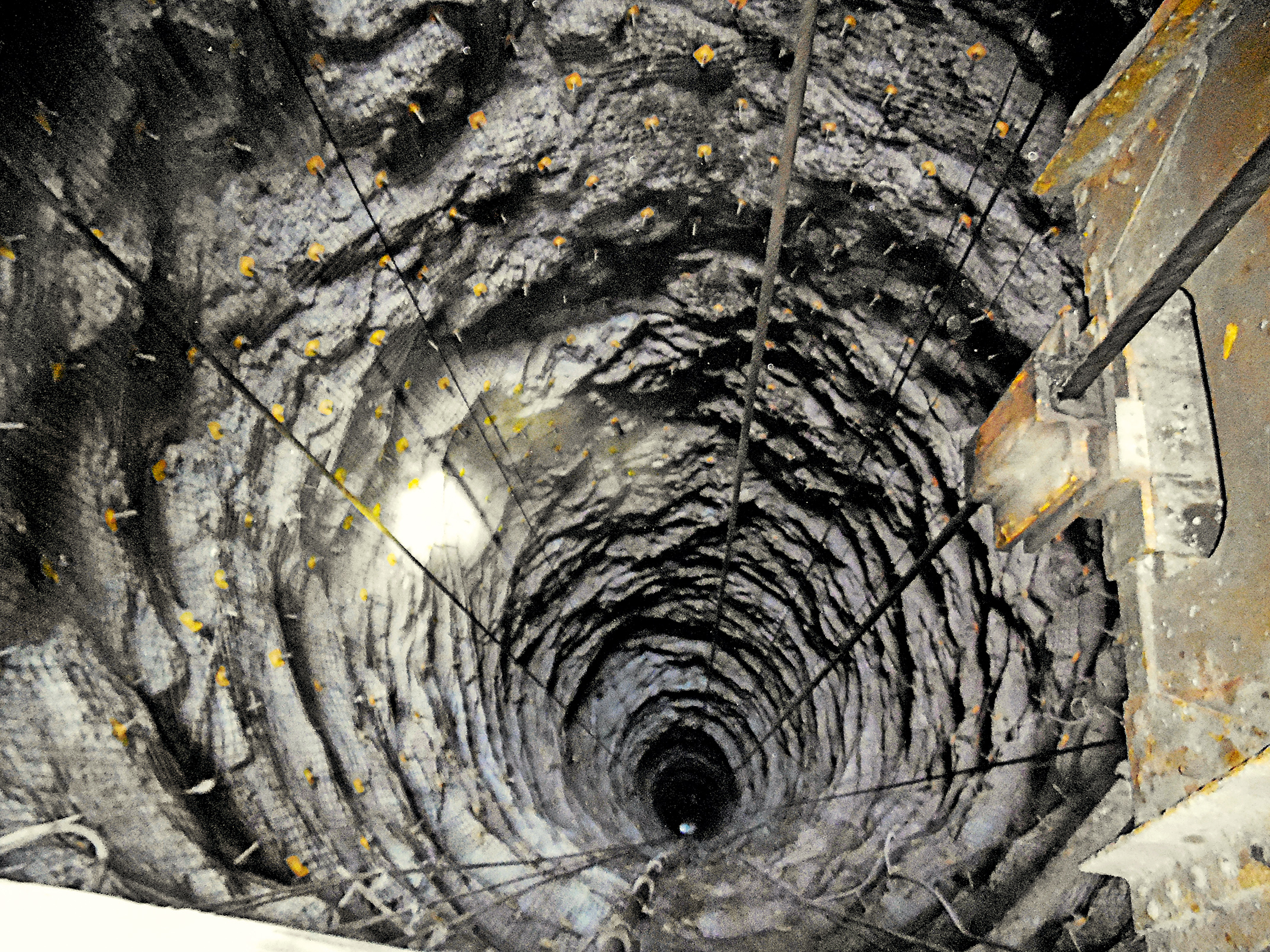 DSI Rock Bolts stabilize Excavation in historic Mine: Rehabilitation of the Rayas Shaft DSI Rock Bolts stabilize Excavation in historic Mine: Rehabilitation of the Rayas Shaft