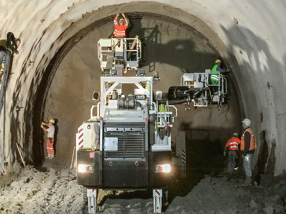 Short Distances with DSI: Supply of Ground Support Products for the Granitztal Tunnel Chain in Austria Short Distances with DSI: Supply of Ground Support Products for the Granitztal Tunnel Chain in Austria