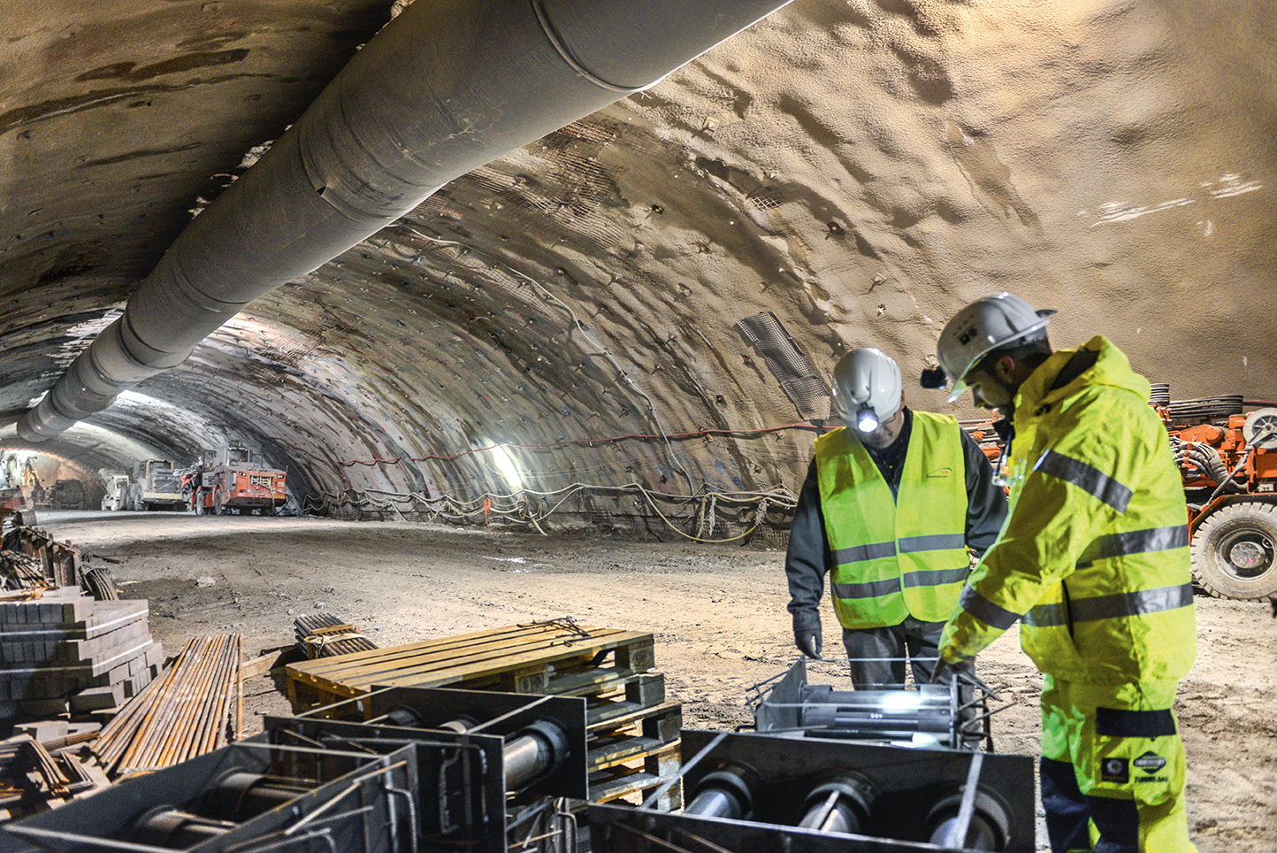 The Semmering Base Tunnel: Safe Tunneling at the Froeschnitzgraben using DSI Underground’s Support Products The Semmering Base Tunnel: Safe Tunneling at the Froeschnitzgraben using DSI Underground’s Support Products